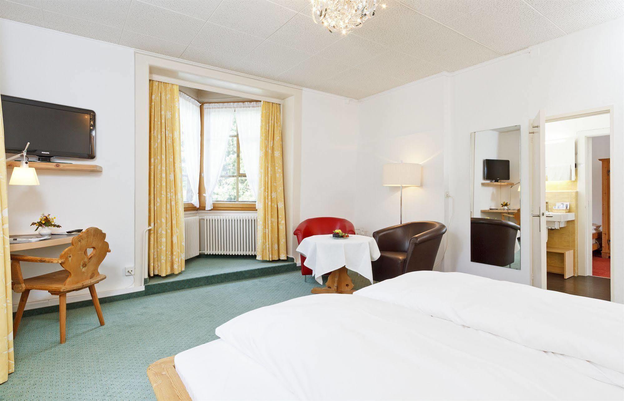 Schweizerhaus Swiss Quality Hotel Maloja Eksteriør bilde
